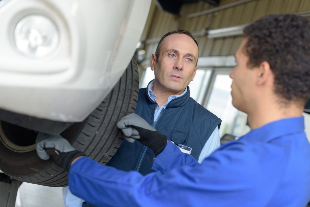 inspecting-car